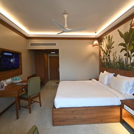 Готель Rns Residency Sea View Mavalli Екстер'єр фото