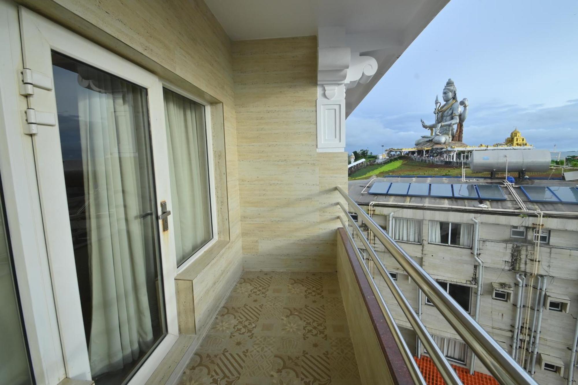 Готель Rns Residency Sea View Mavalli Екстер'єр фото