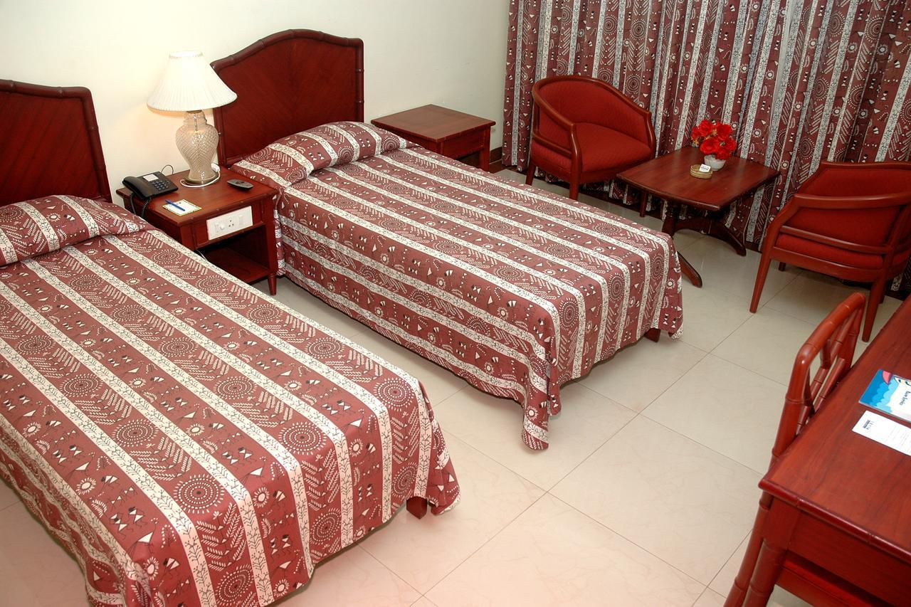 Готель Rns Residency Sea View Mavalli Екстер'єр фото